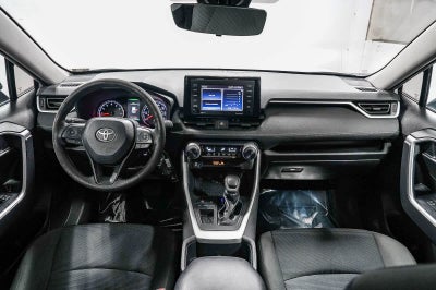 Toyota RAV4 LE 2022