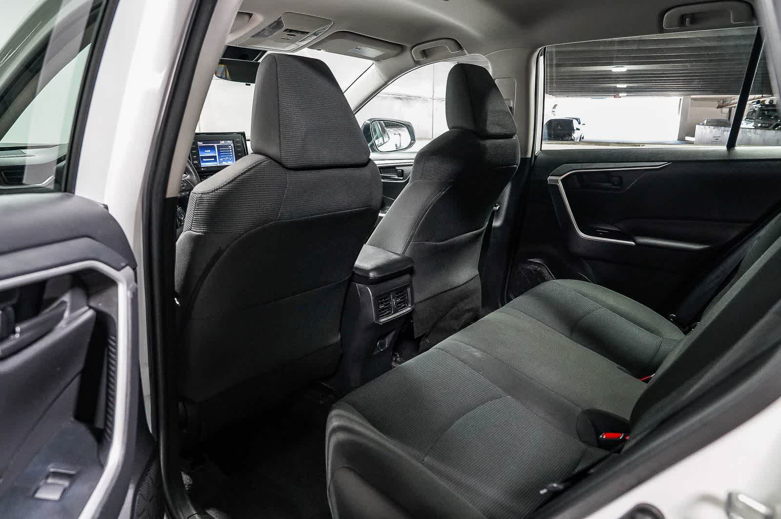 Toyota RAV4 LE 2022