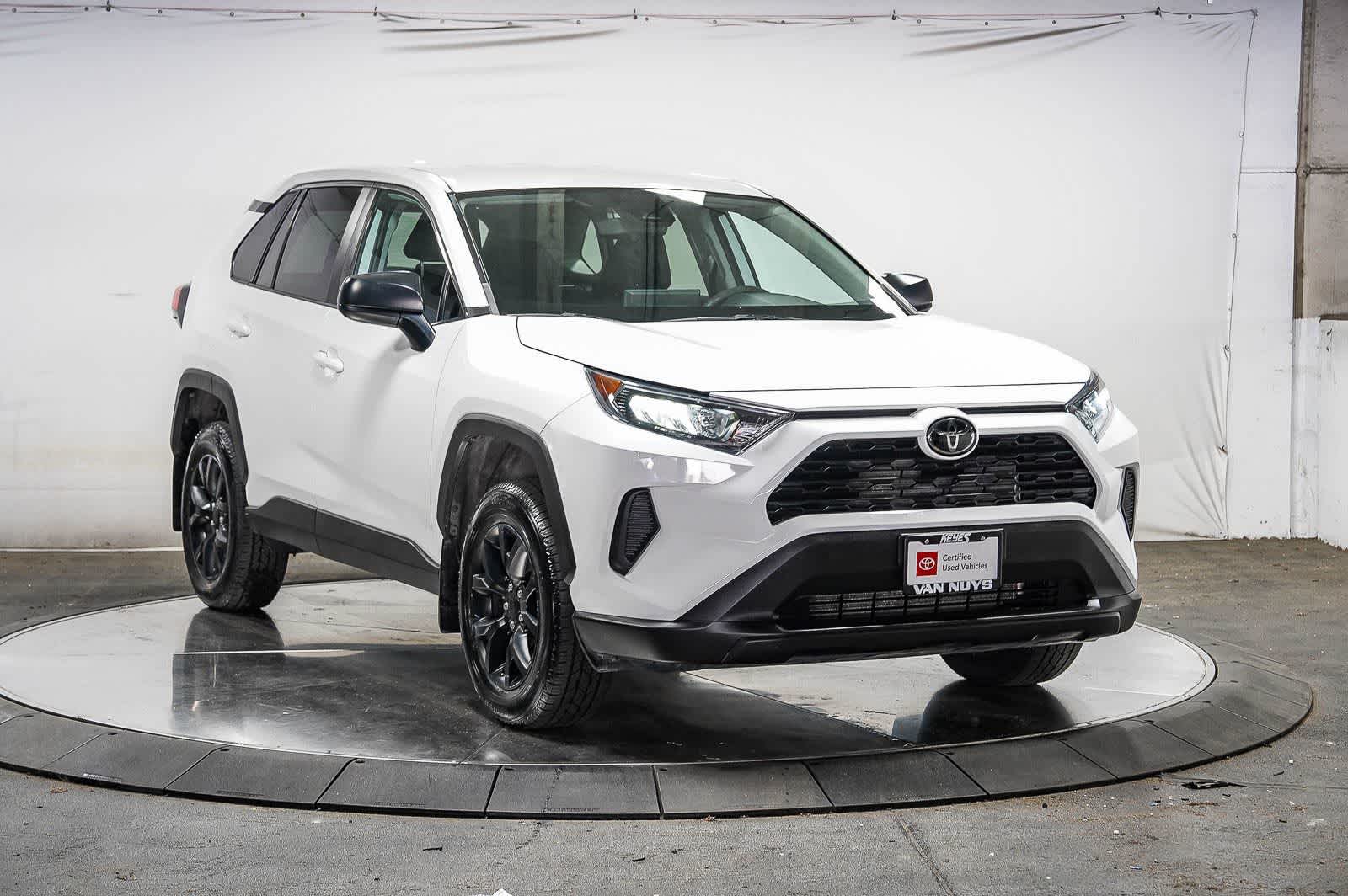Toyota RAV4 LE 2022