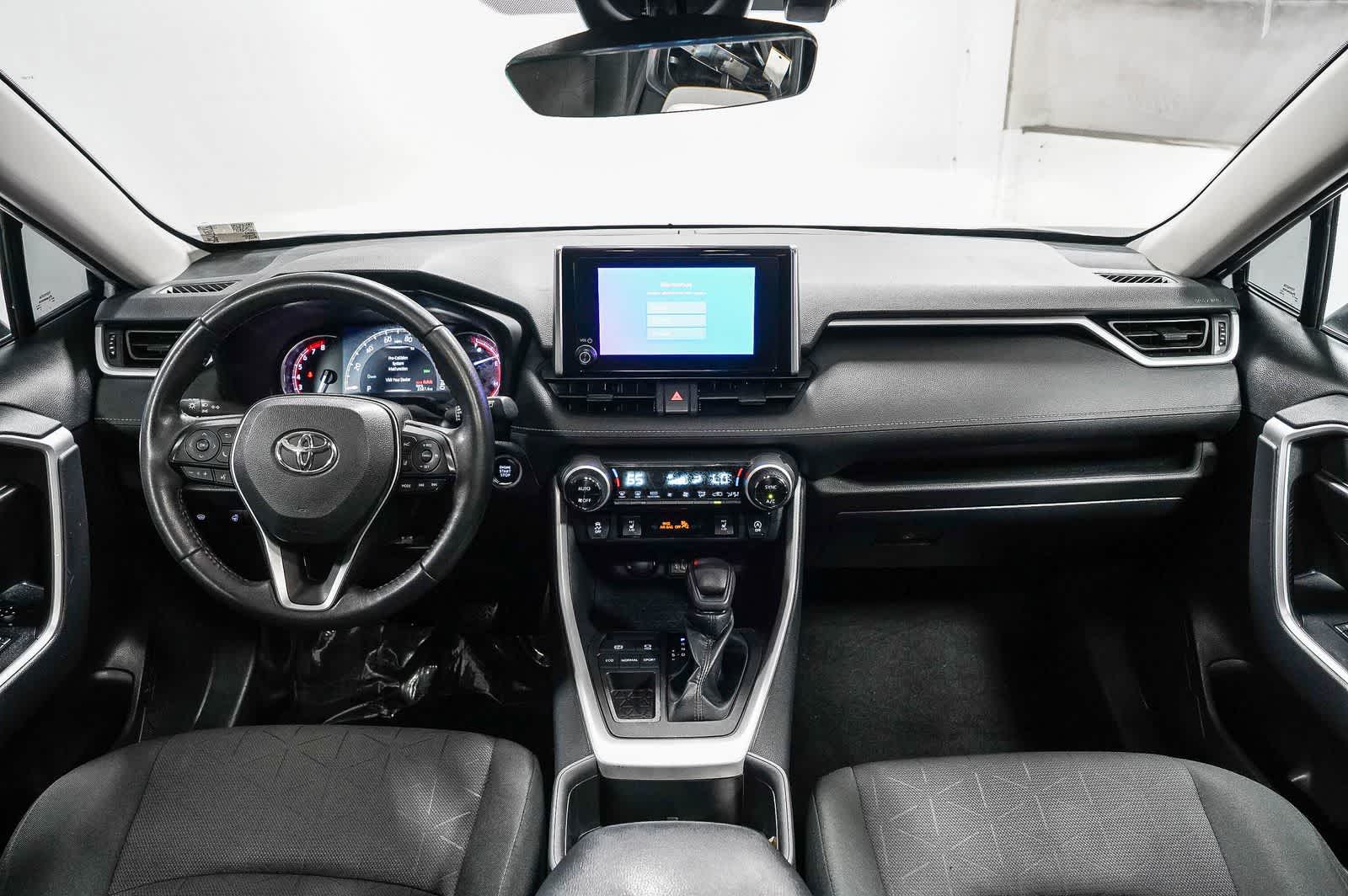 Toyota RAV4 XLE 2023