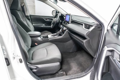 Toyota RAV4 XLE 2023