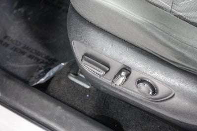 Toyota RAV4 XLE 2023