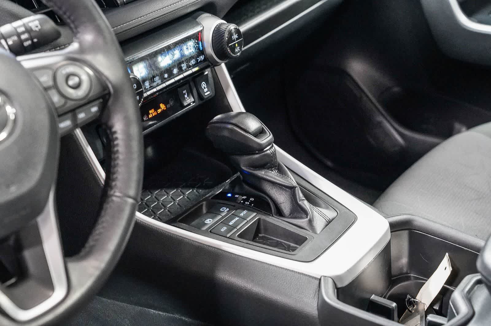 Toyota RAV4 XLE 2023