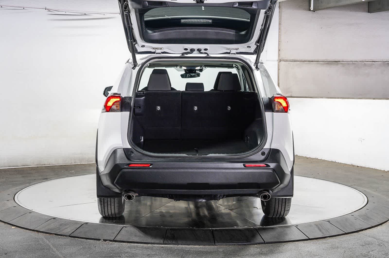 Toyota RAV4 XLE 2023