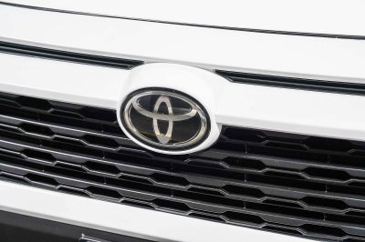 Toyota RAV4 XLE 2023