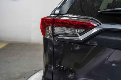 Toyota RAV4 XLE 2024