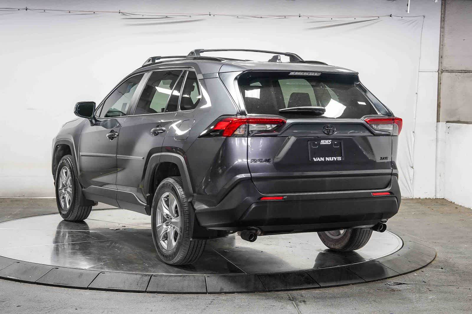 Toyota RAV4 XLE 2024