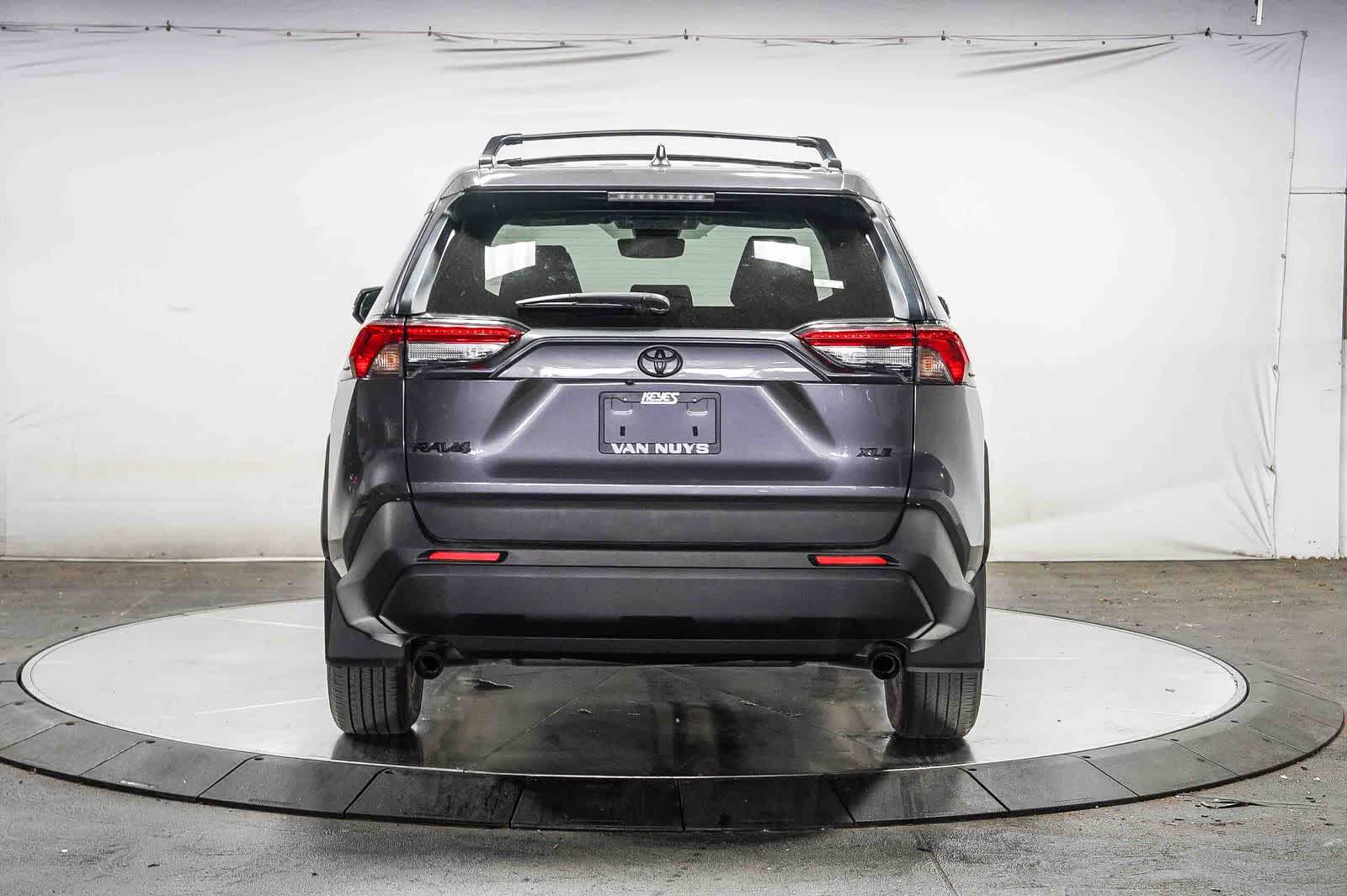 Toyota RAV4 XLE 2024