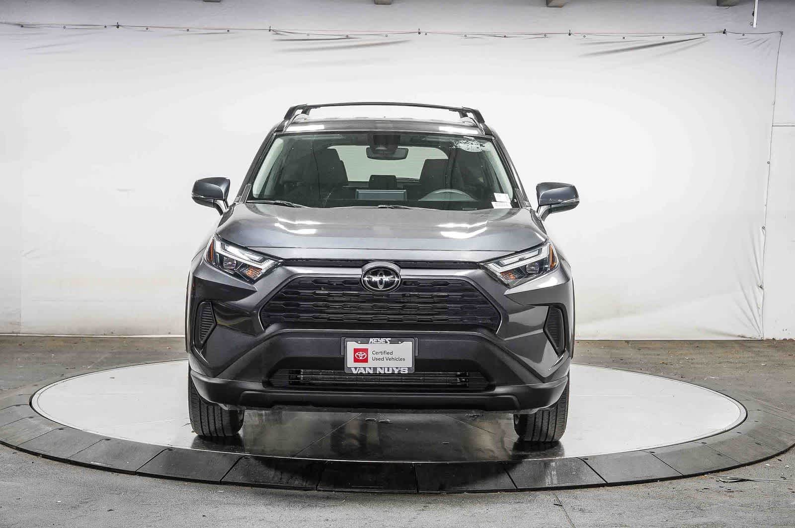 Toyota RAV4 XLE 2024