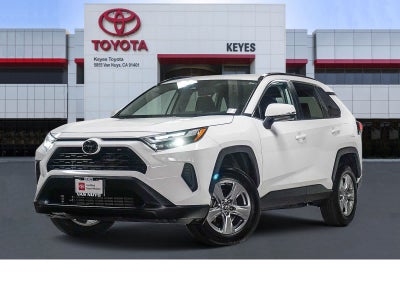Toyota RAV4 XLE 2024