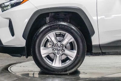 Toyota RAV4 XLE 2024
