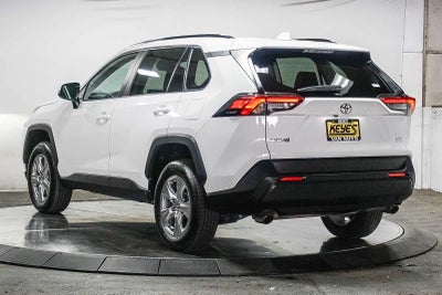 Toyota RAV4 XLE 2024