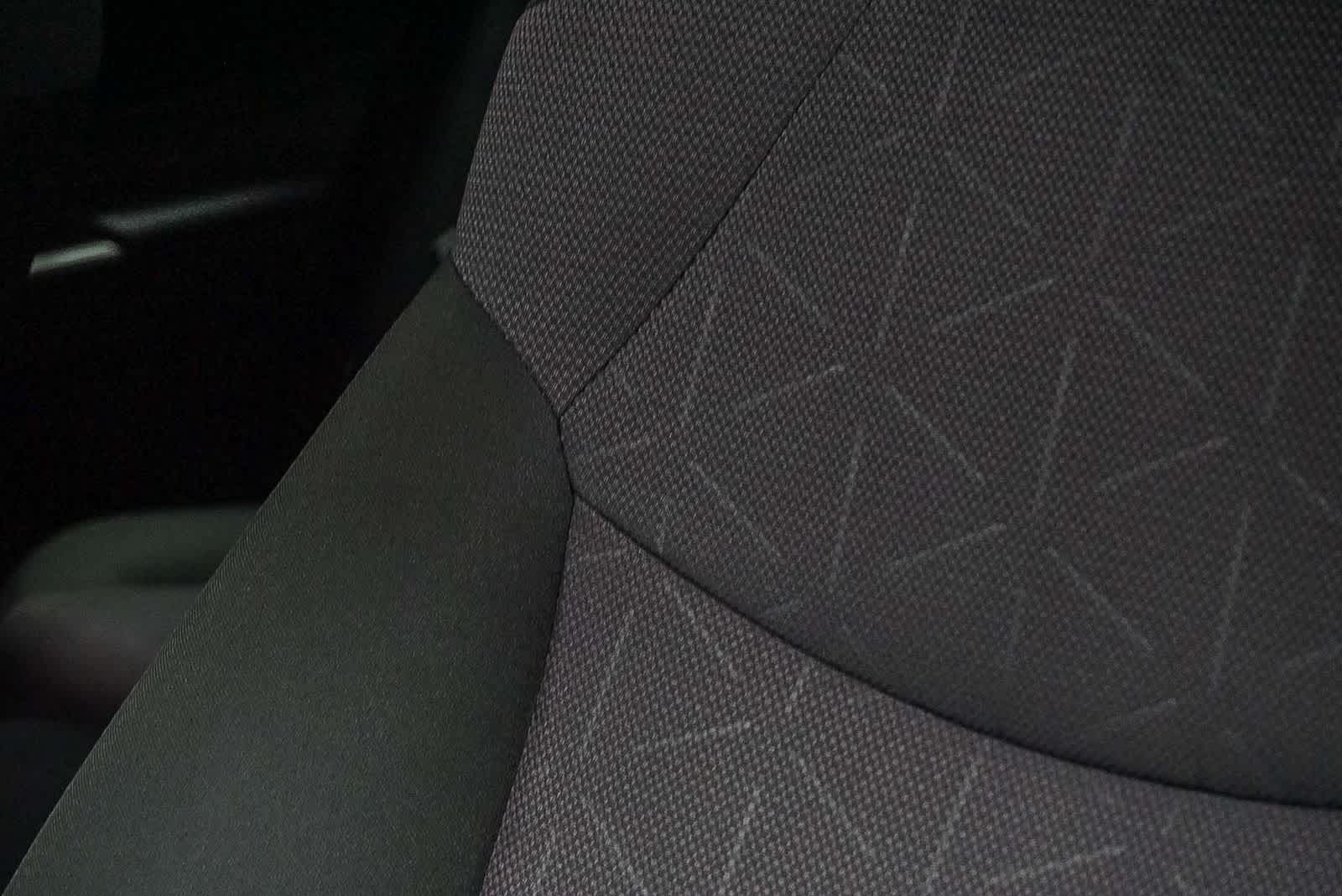 Toyota RAV4 XLE 2024