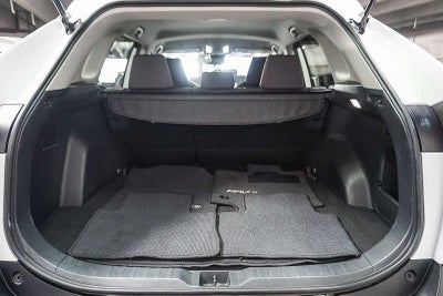 Toyota RAV4 XLE 2024