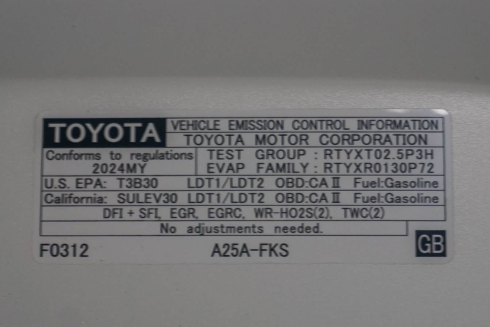 Toyota RAV4 XLE 2024