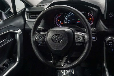 Toyota RAV4 XLE 2024