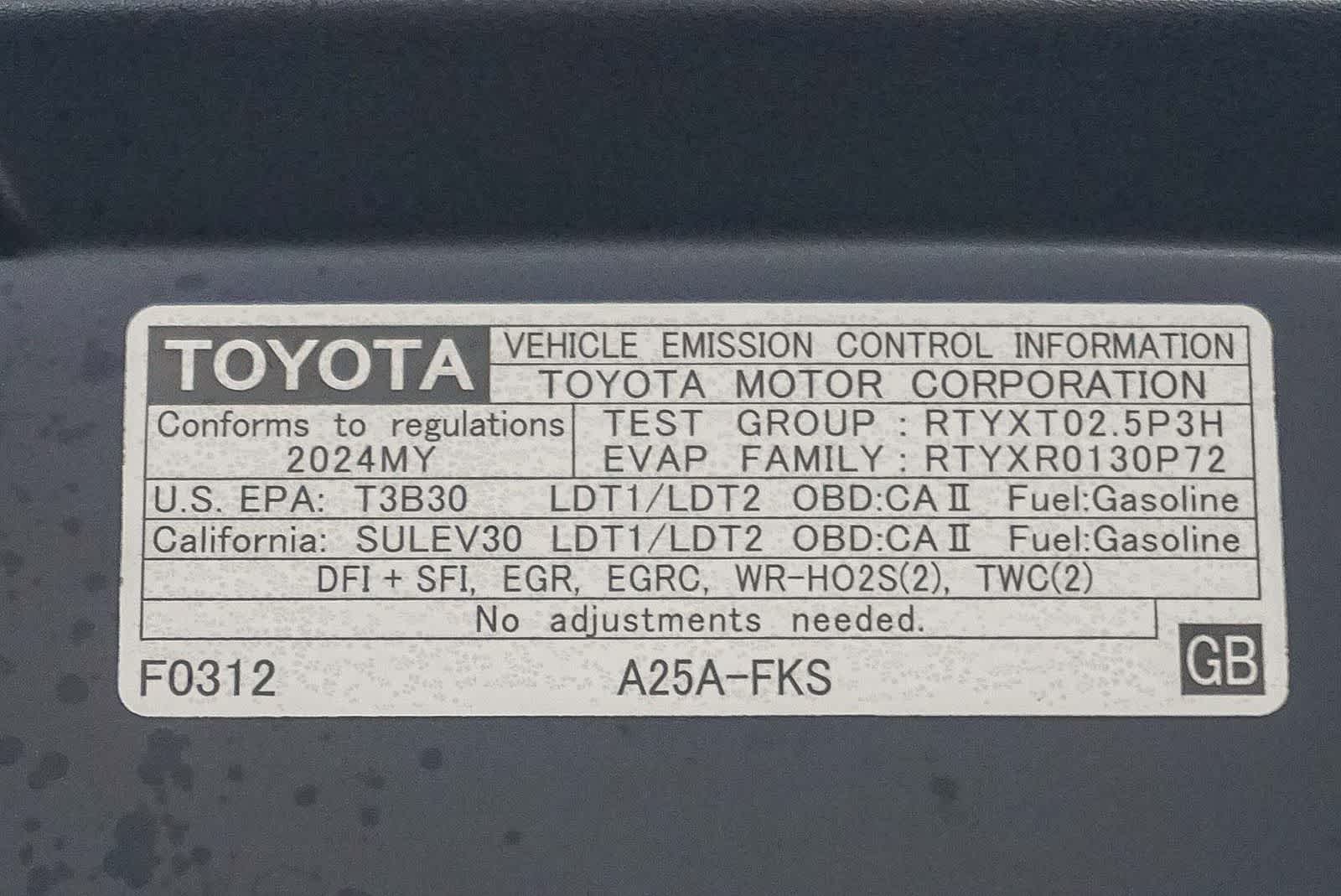 Toyota RAV4 XLE 2024