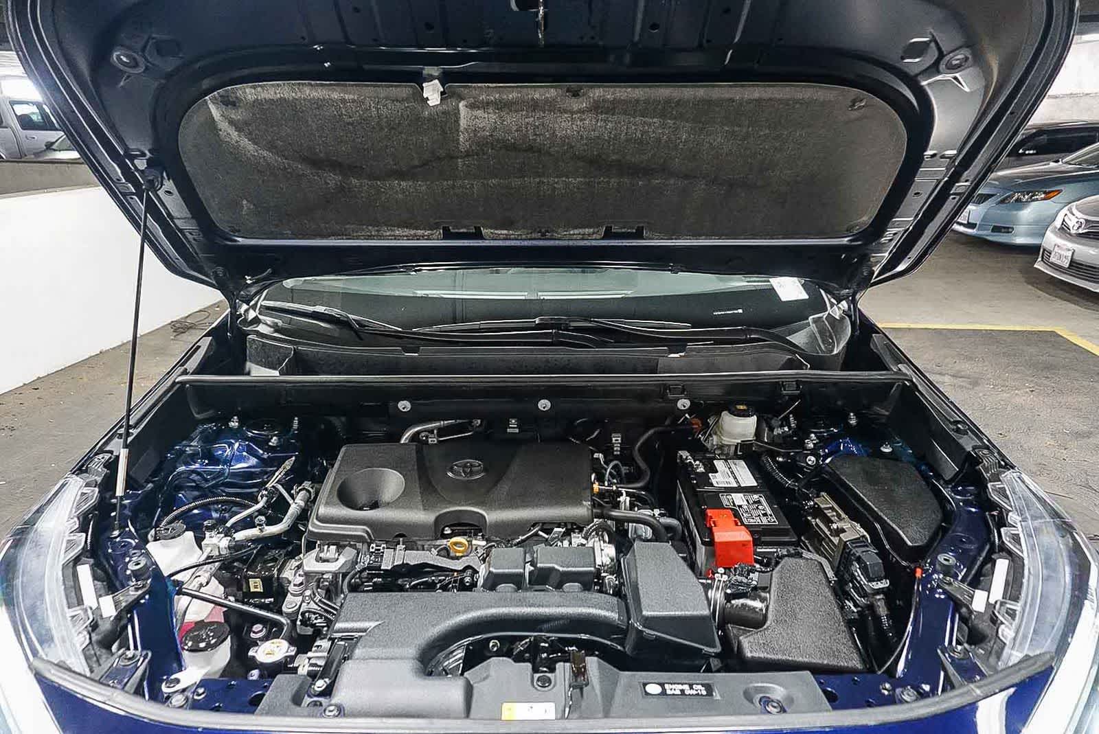 Toyota RAV4 XLE 2024