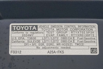 Toyota RAV4 XLE 2024