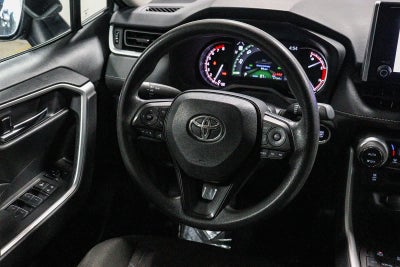 Toyota RAV4 XLE 2024
