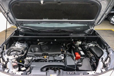 Toyota RAV4 XLE 2024