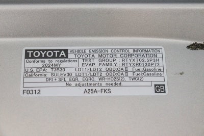 Toyota RAV4 XLE 2024