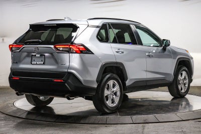 Toyota RAV4 XLE 2024