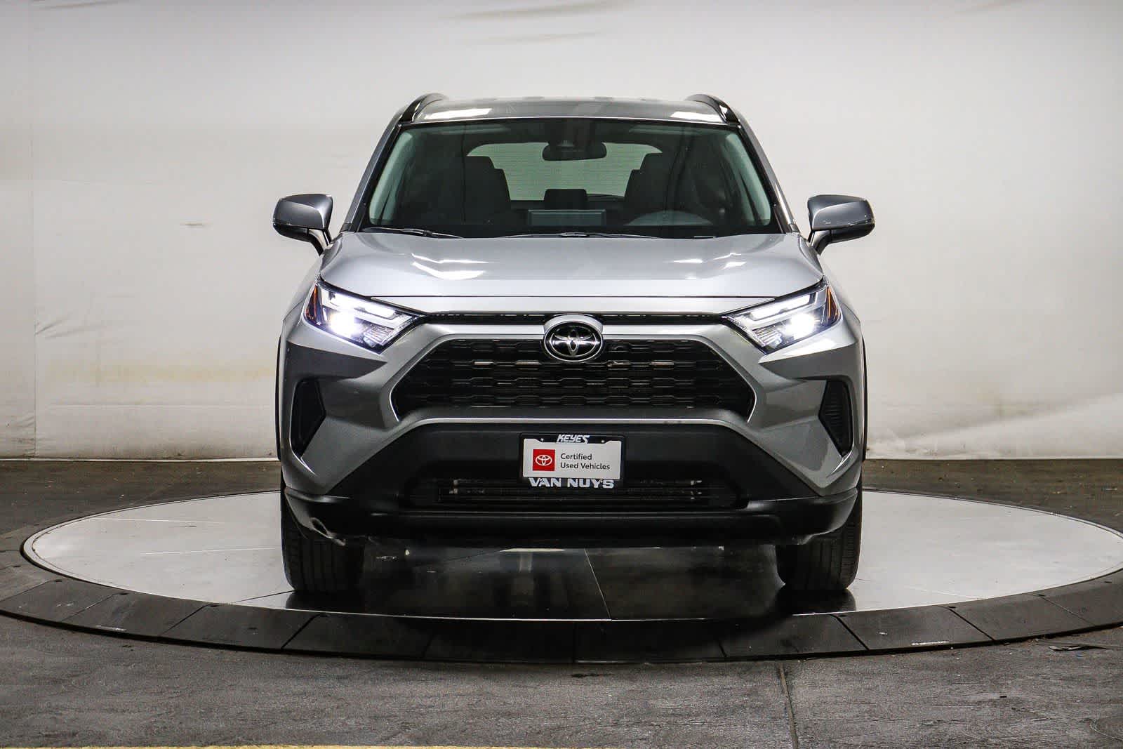 Toyota RAV4 XLE 2024