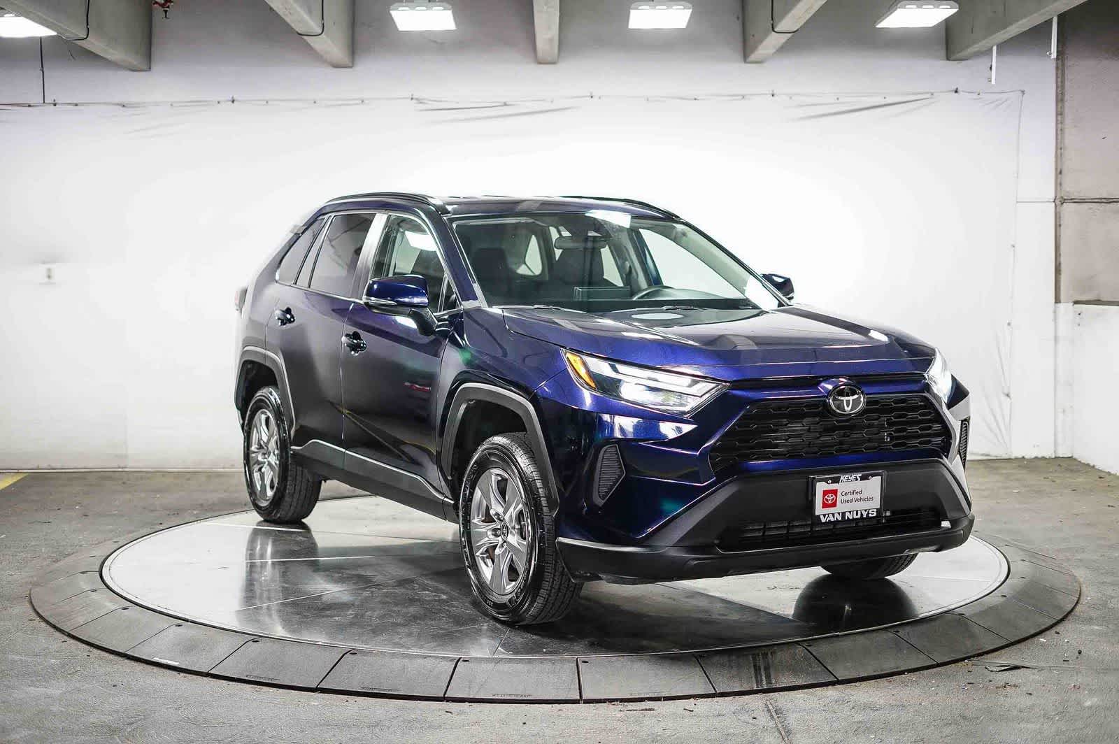 Toyota RAV4 XLE 2024