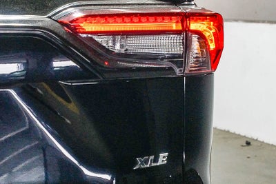Toyota RAV4 XLE 2024