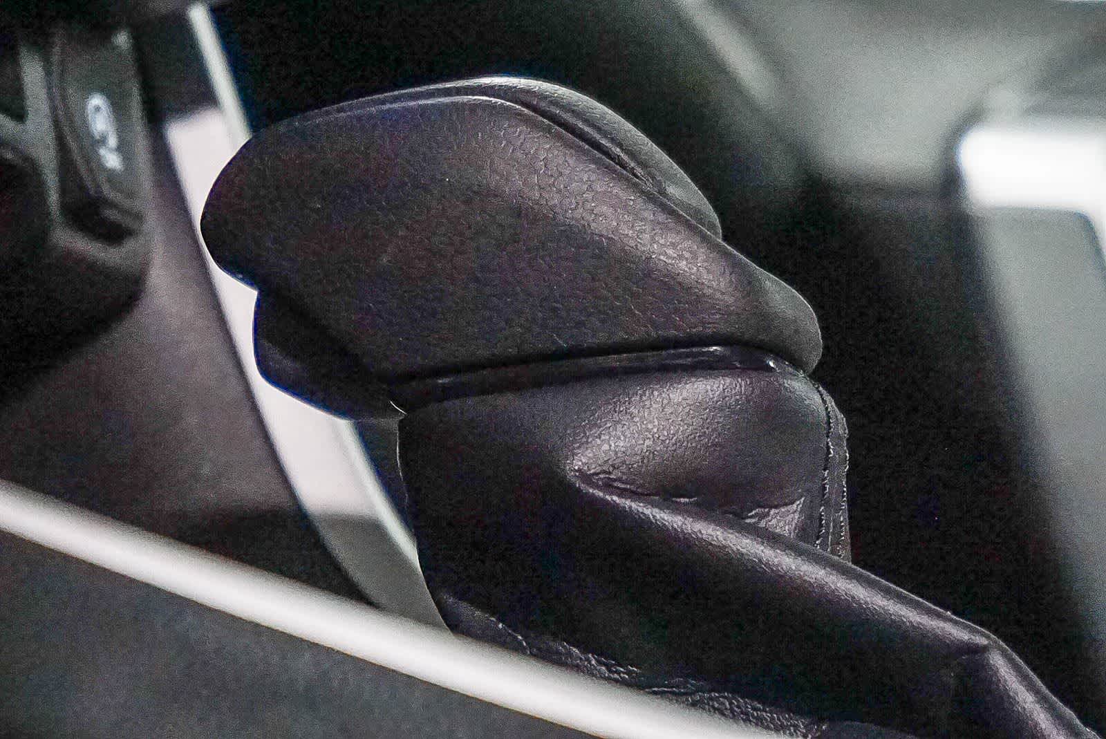 Toyota RAV4 XLE 2024