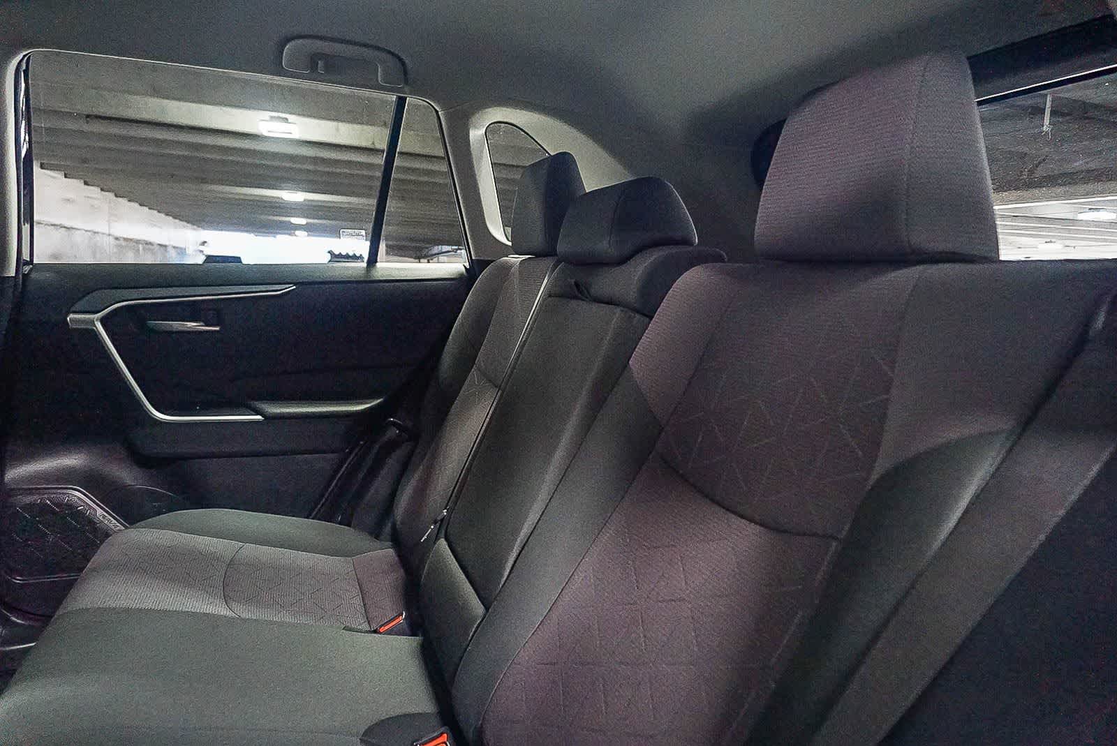 Toyota RAV4 XLE 2024