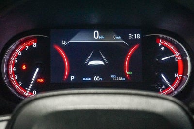 Toyota RAV4 XLE 2024