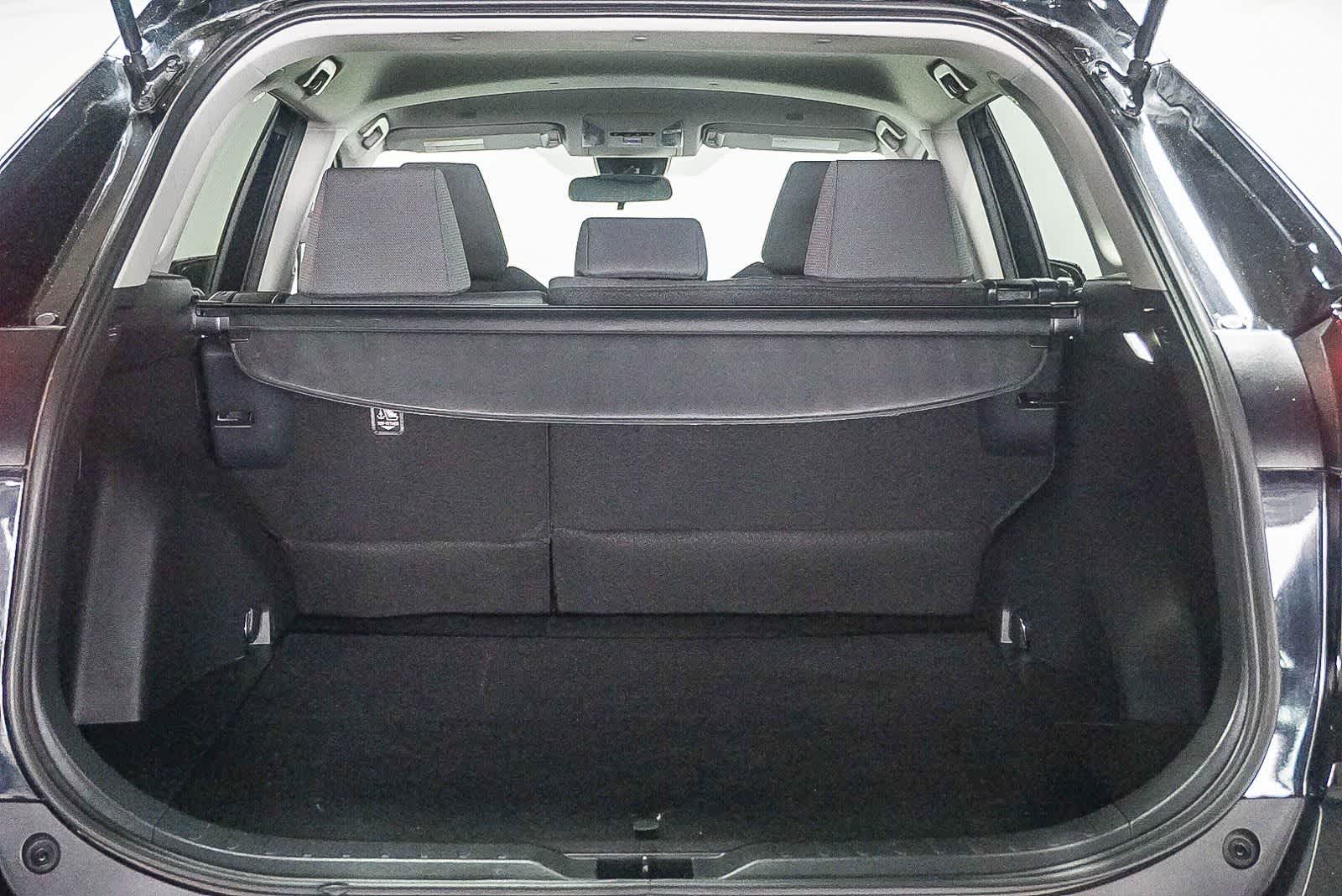 Toyota RAV4 XLE 2024