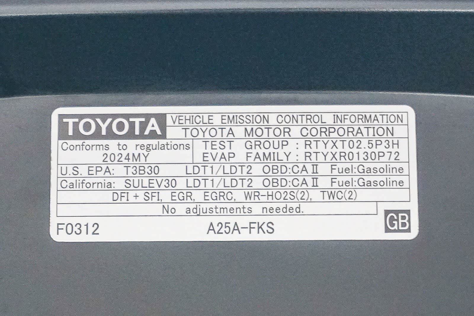 Toyota RAV4 XLE 2024