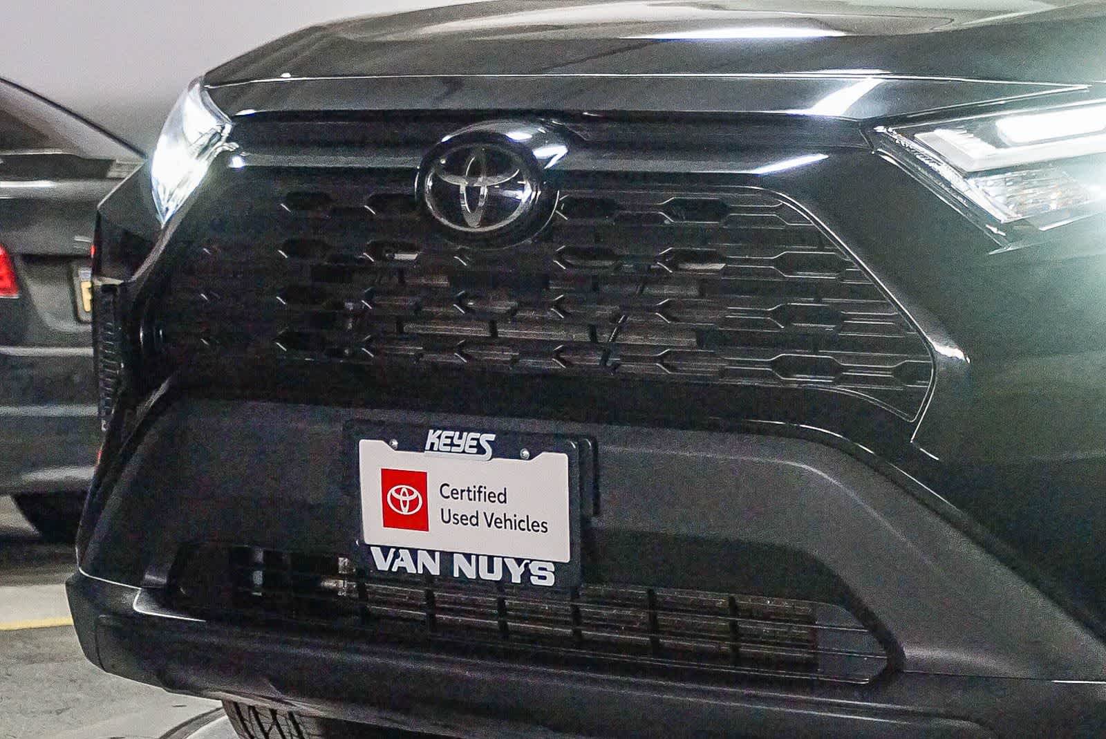 Toyota RAV4 XLE 2024