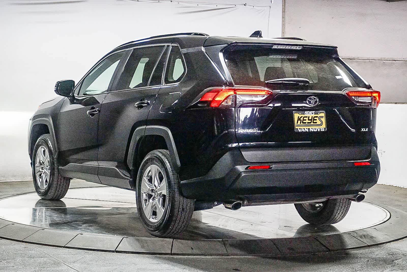 Toyota RAV4 XLE 2024