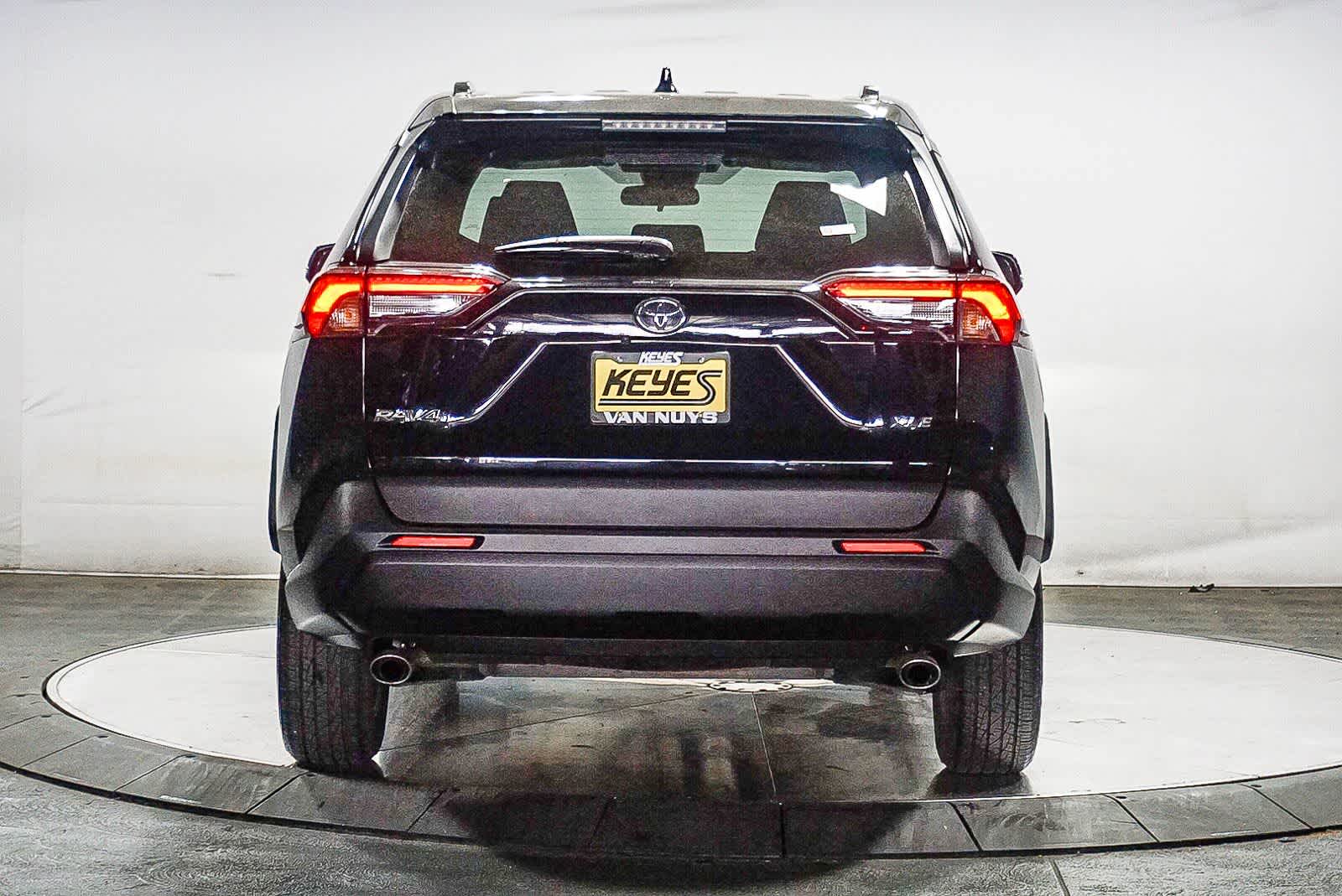 Toyota RAV4 XLE 2024