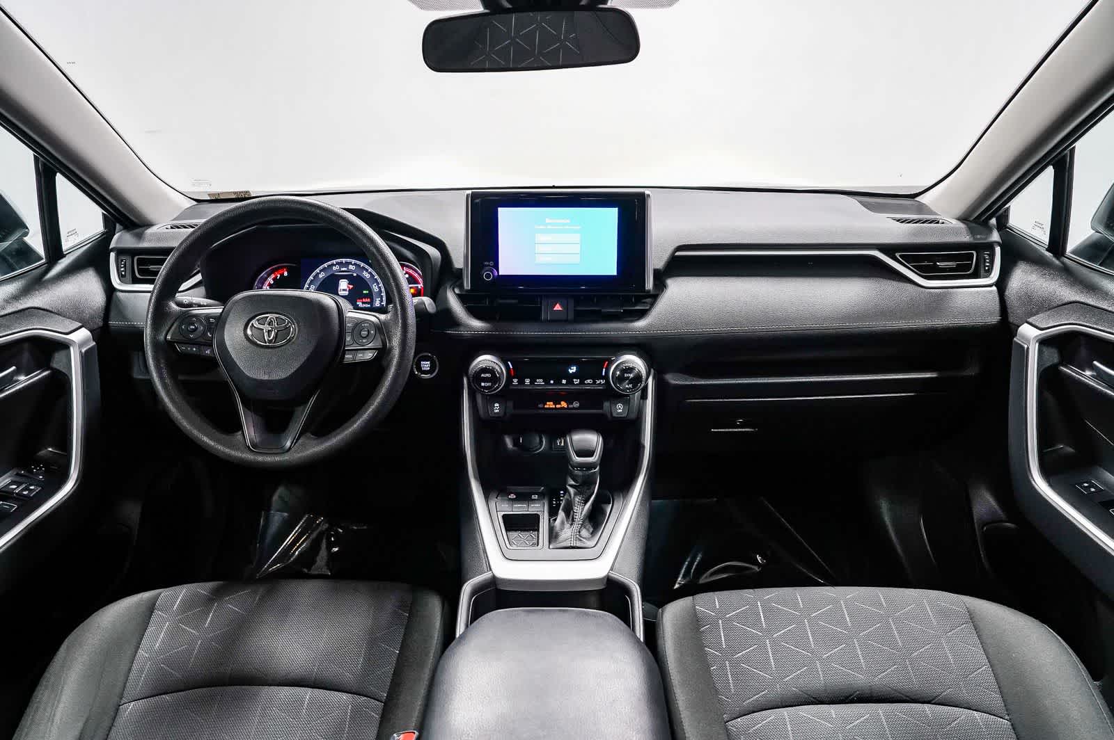 Toyota RAV4 XLE 2023