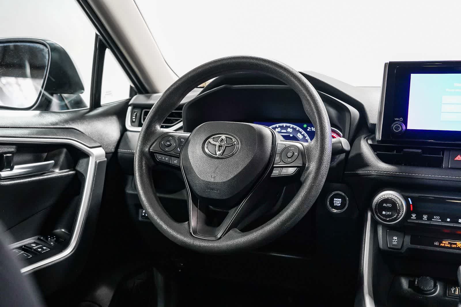 Toyota RAV4 XLE 2023