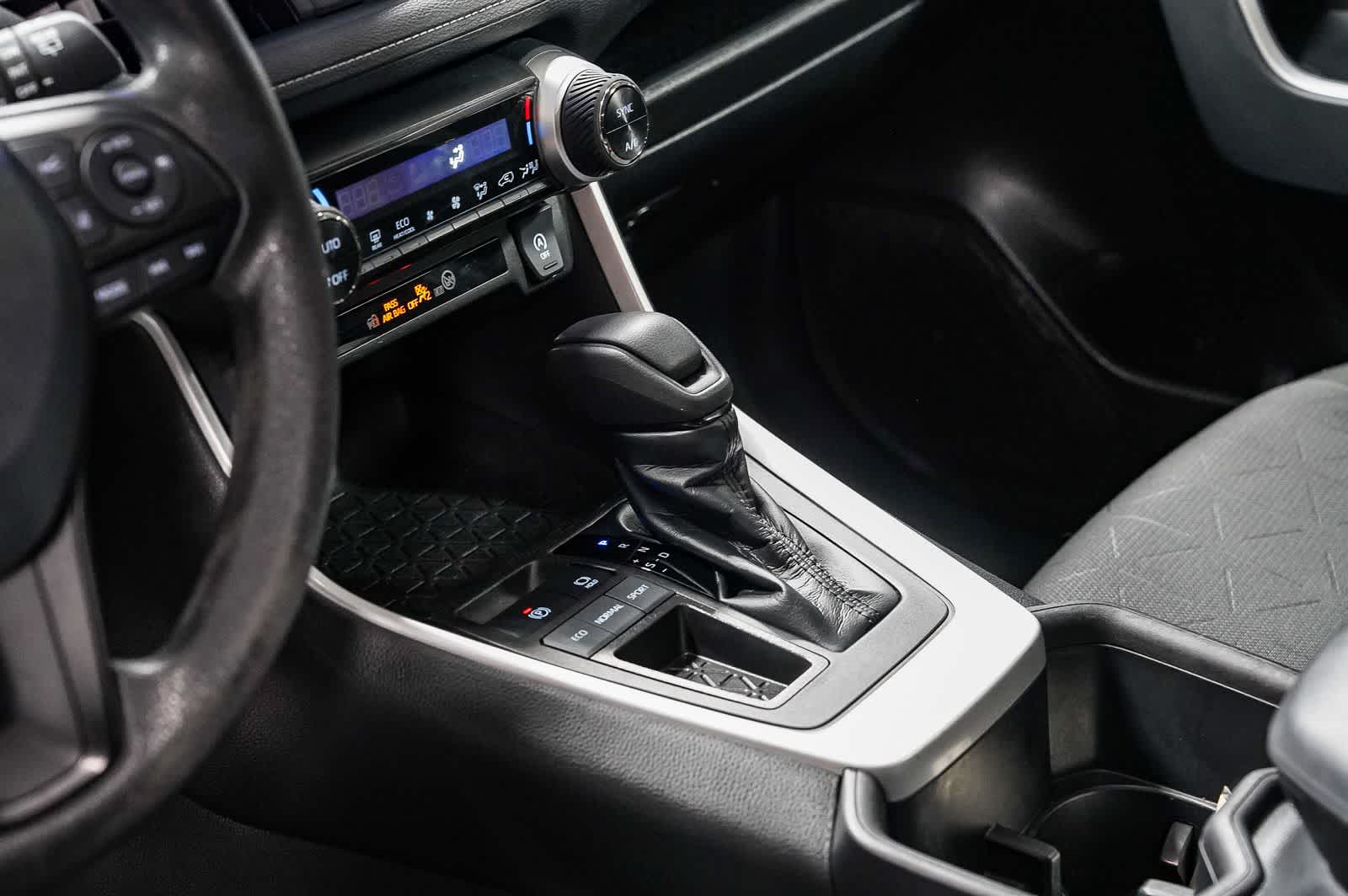 Toyota RAV4 XLE 2023