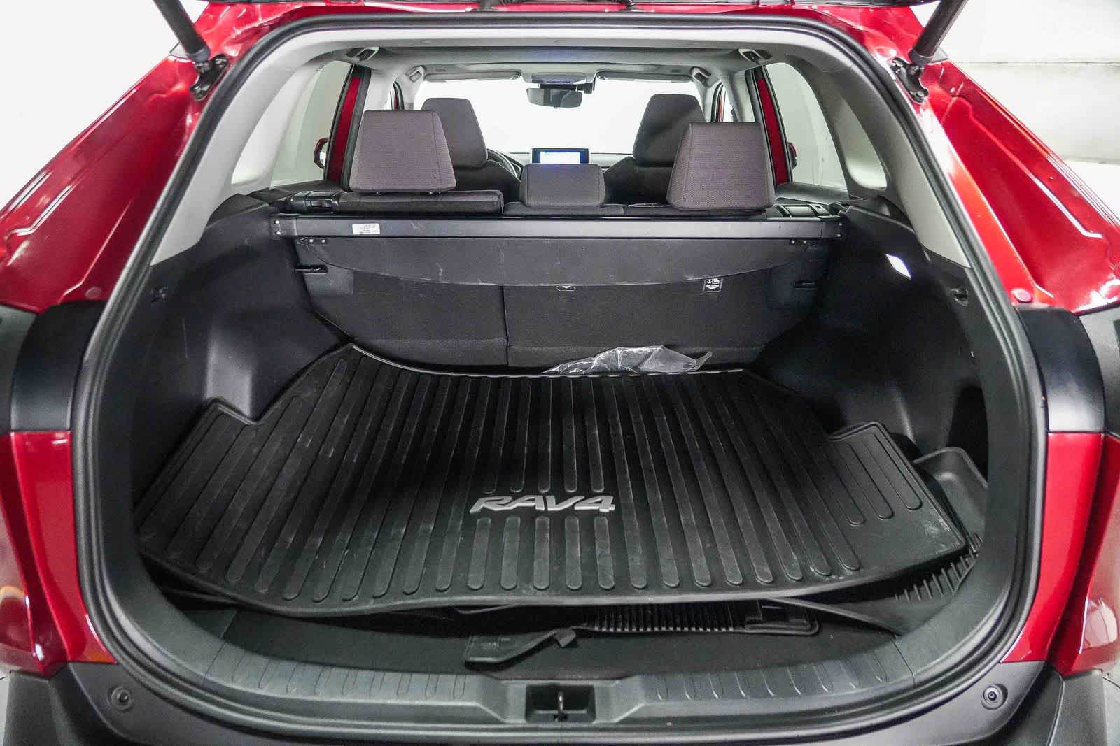 Toyota RAV4 XLE 2023