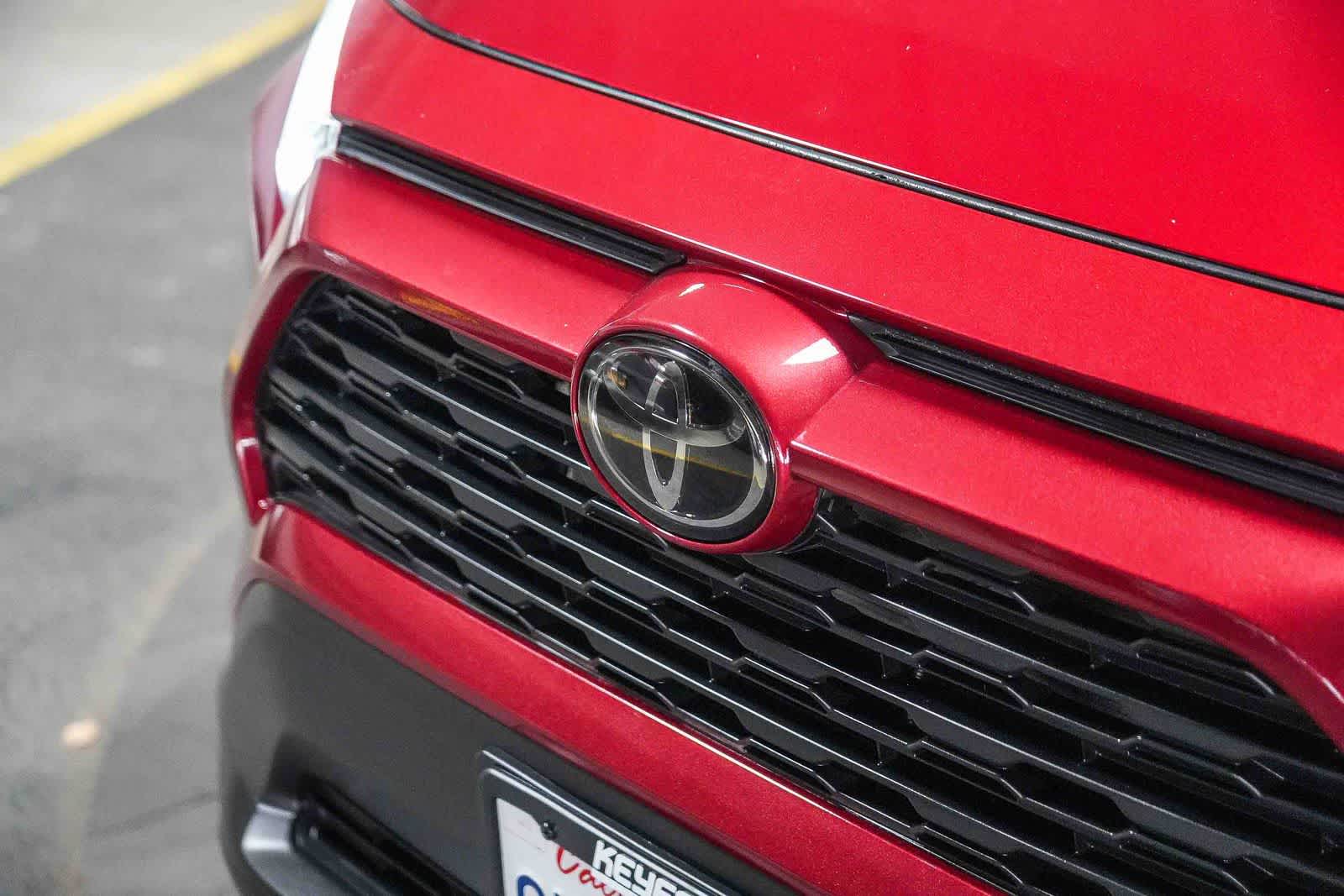 Toyota RAV4 XLE 2023