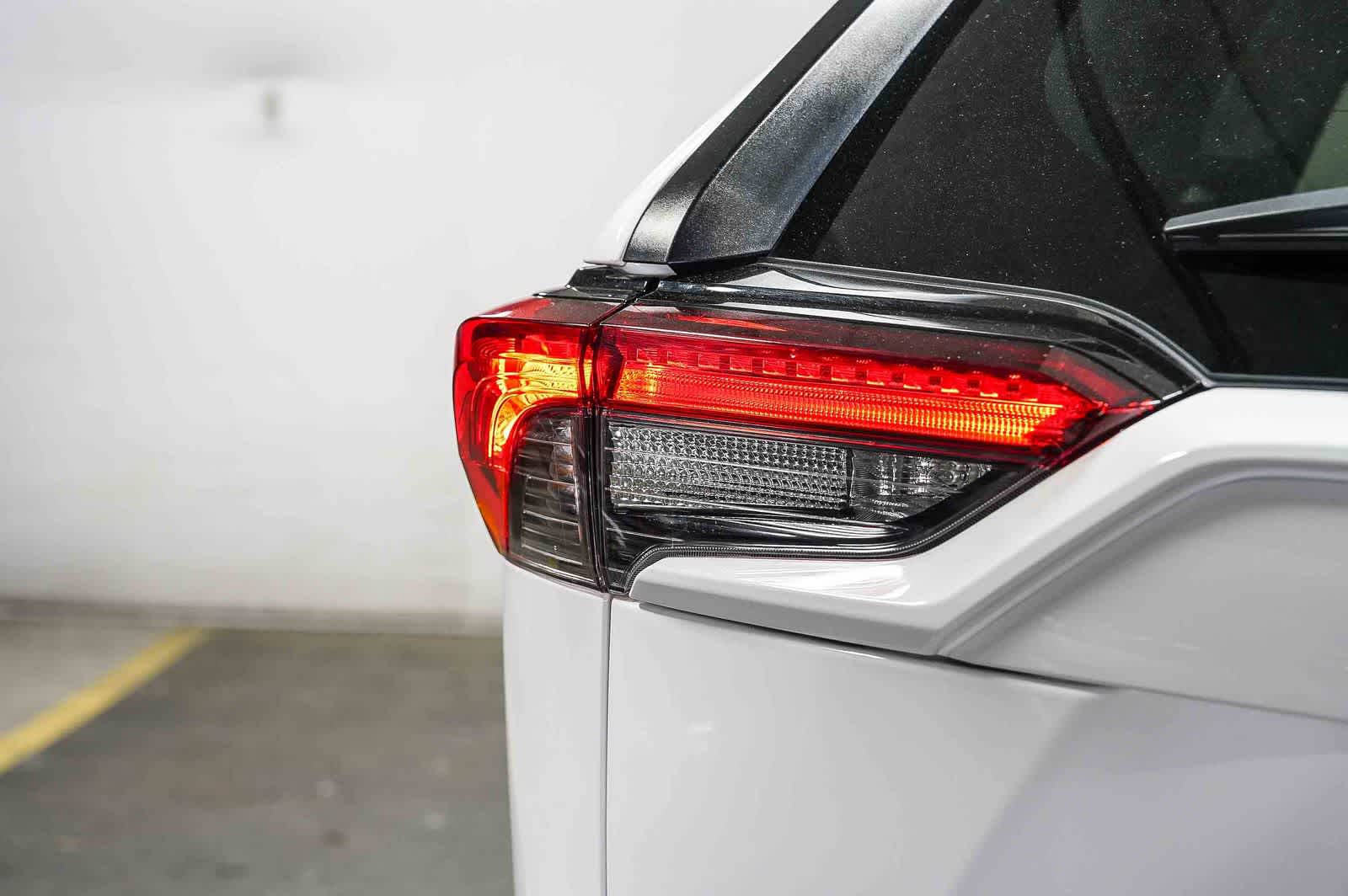 Toyota RAV4 XLE 2024