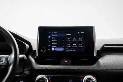 Toyota RAV4 XLE 2024