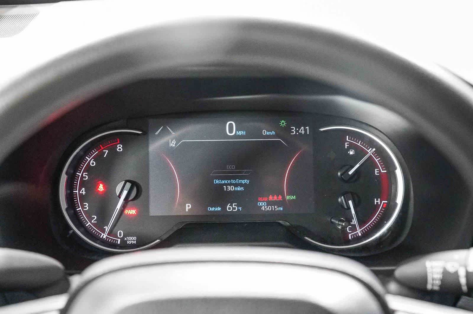 Toyota RAV4 XLE 2024