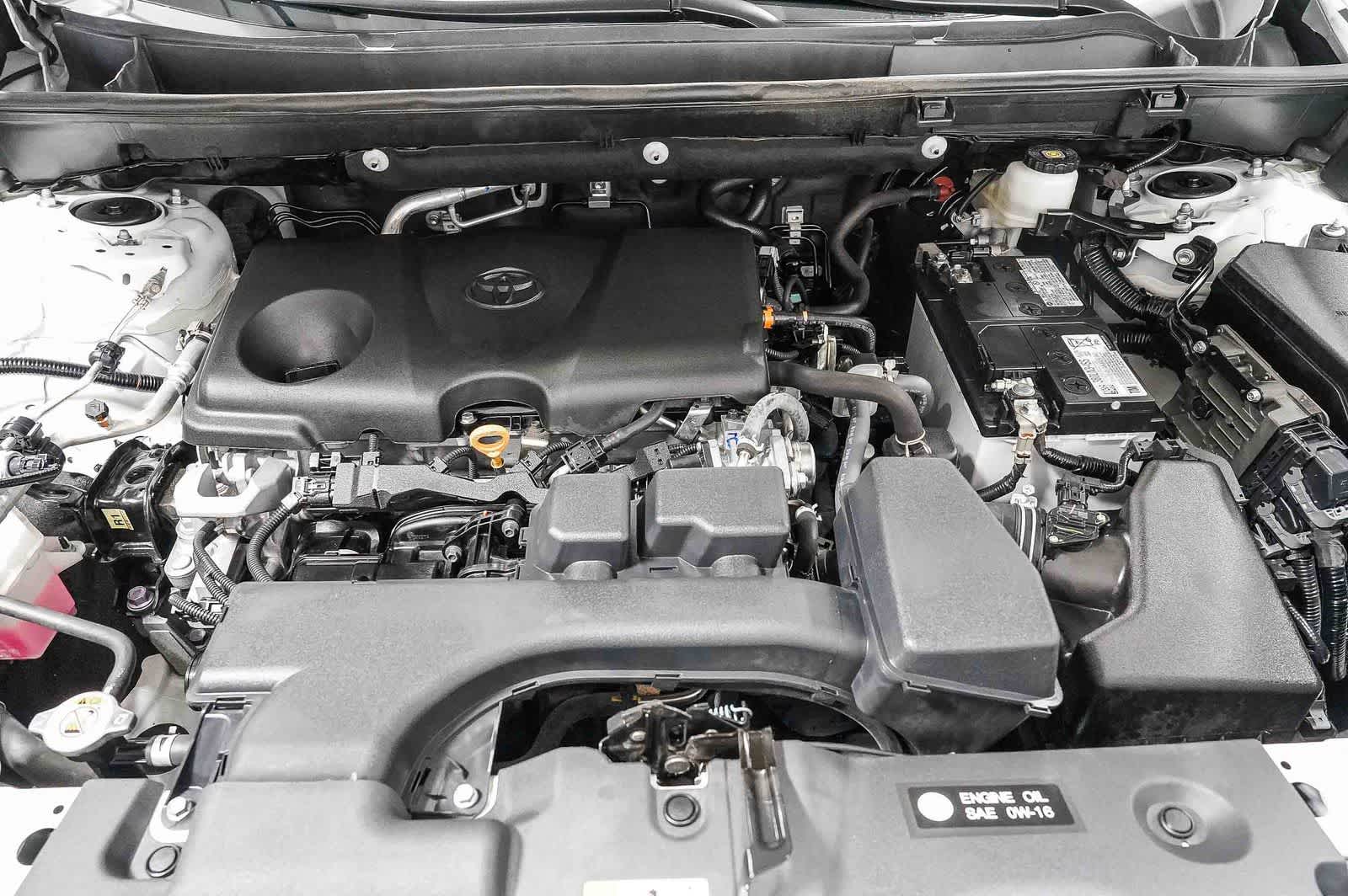 Toyota RAV4 XLE 2024