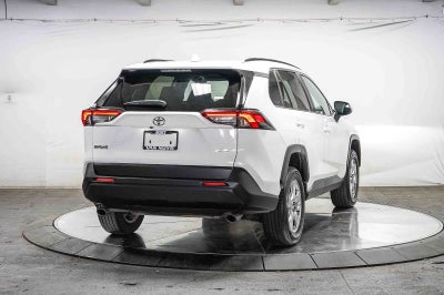 Toyota RAV4 XLE 2024