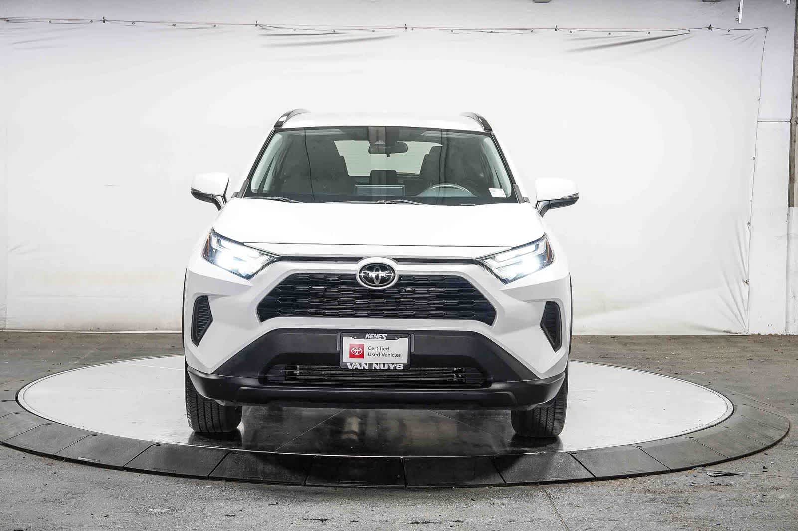 Toyota RAV4 XLE 2024