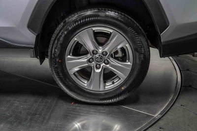 Toyota RAV4 XLE 2024